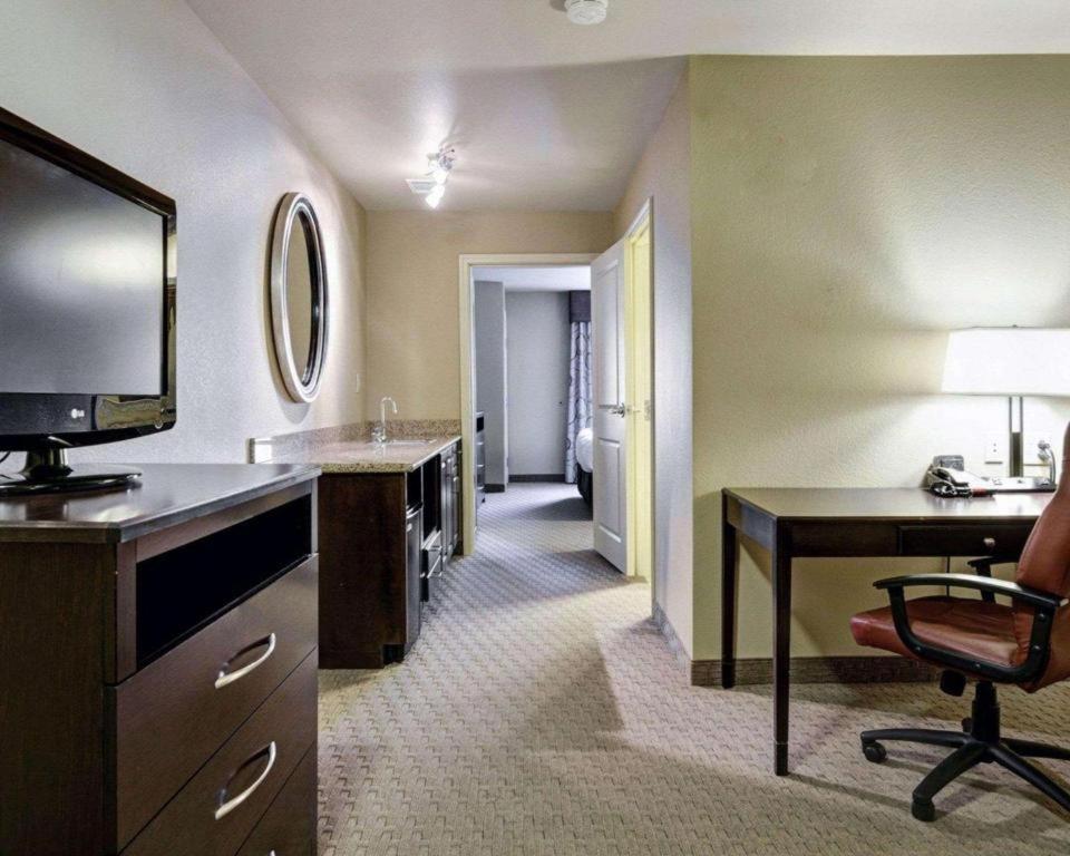 Comfort Suites Near Hot Springs Park Exterior foto